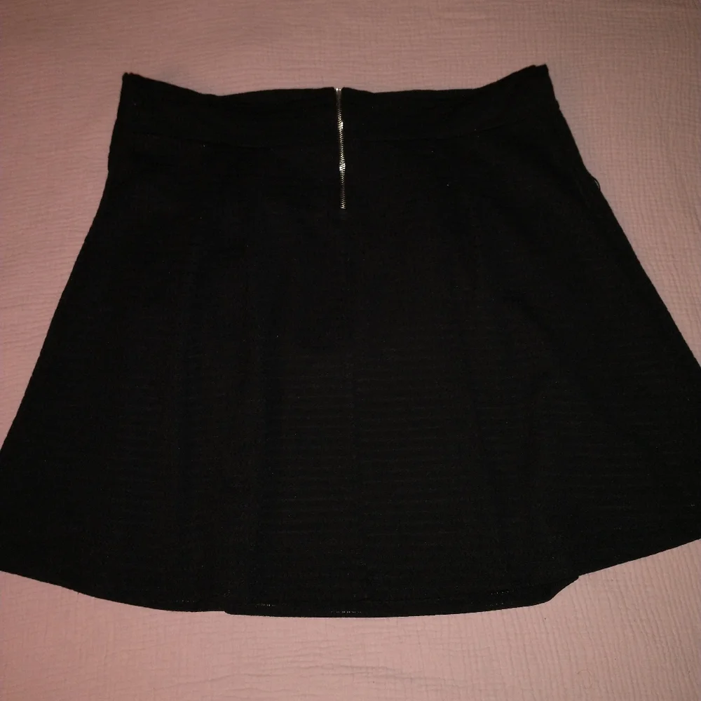 Dress - Picture 5 of 8